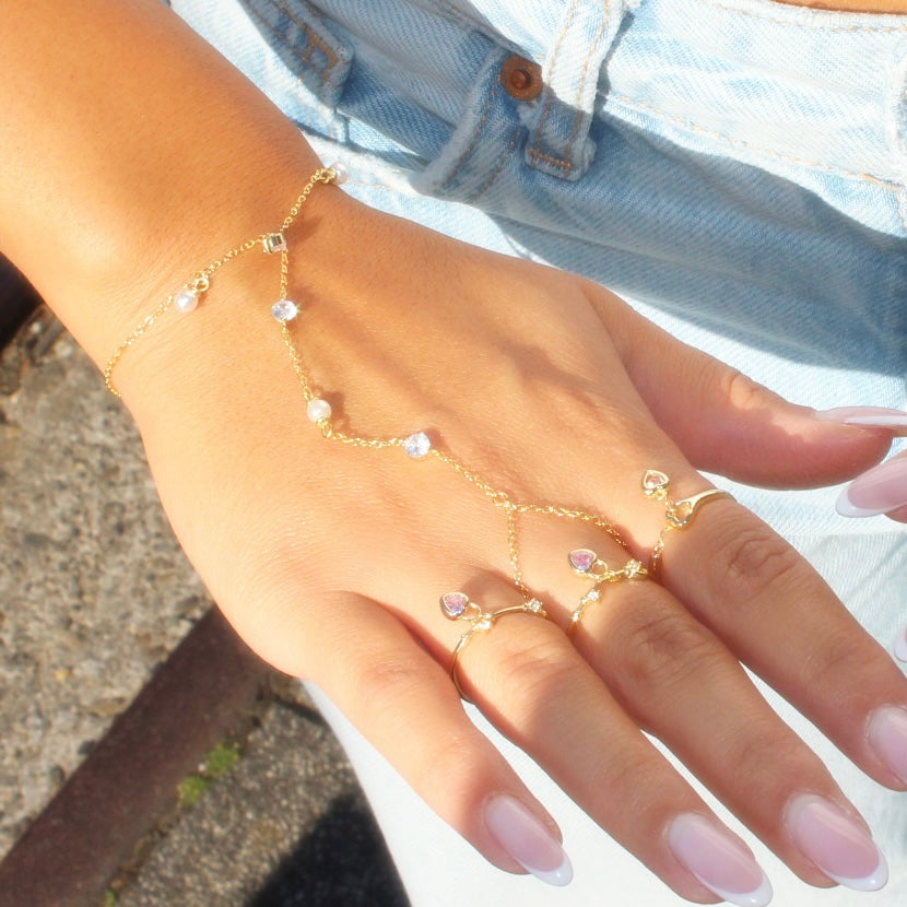 Pearl Coastline Handchain